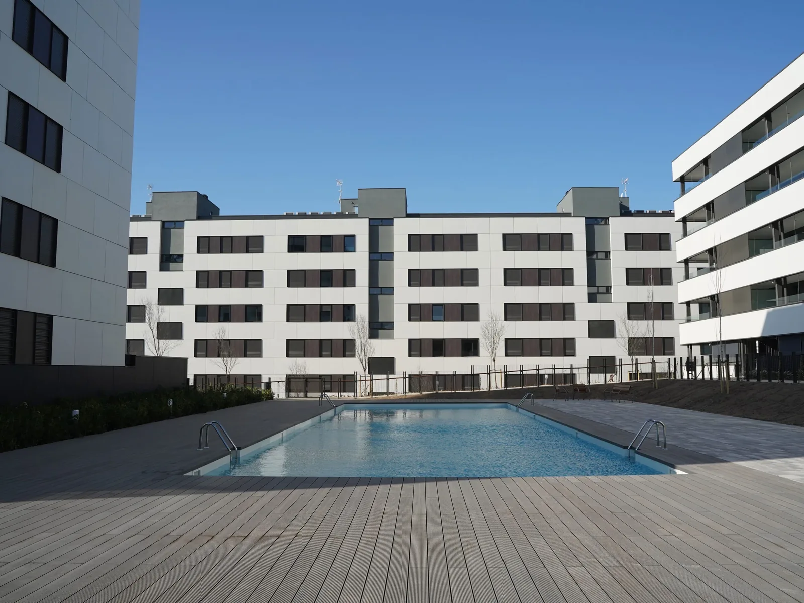 Edificio residencial plurifamiliar de obra nueva en la provincia de Málaga
