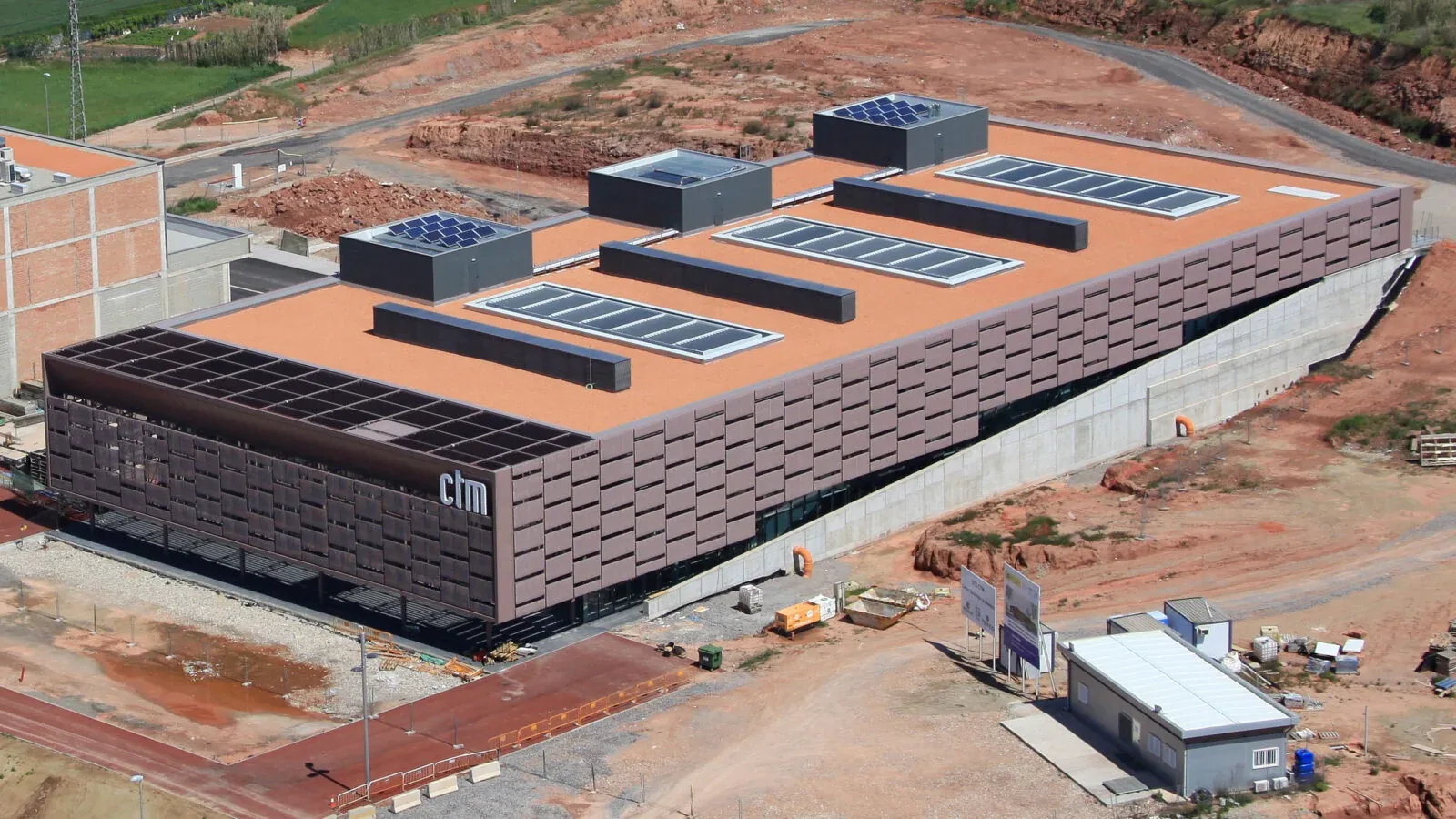 Nave productiva mediana en polígono Malpica-Alfindén Zaragoza